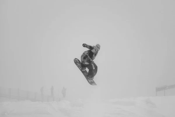 中国选手苏翊鸣复出亮相滑雪世界杯新周期全力备战米兰冬奥